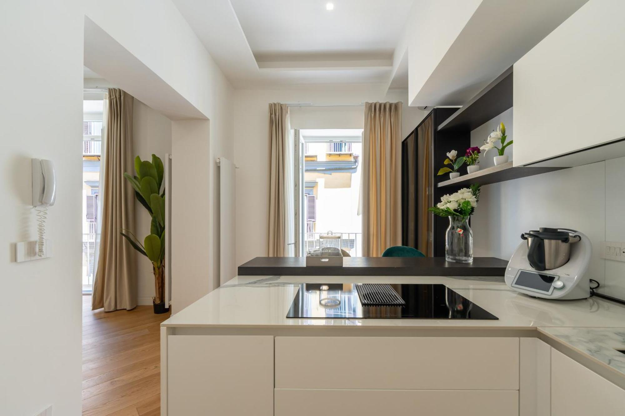 Aristocrat Chiaia Bridge Apartment Naples Luaran gambar